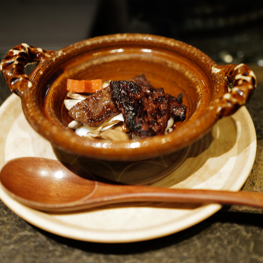 炭火焼き骨つき壺漬けカルビ