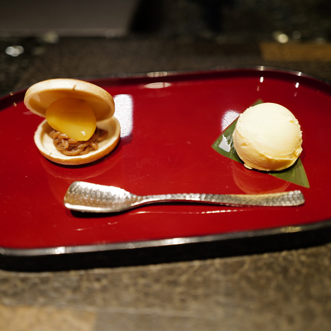 炭火焼コースの締めくくりの甘味