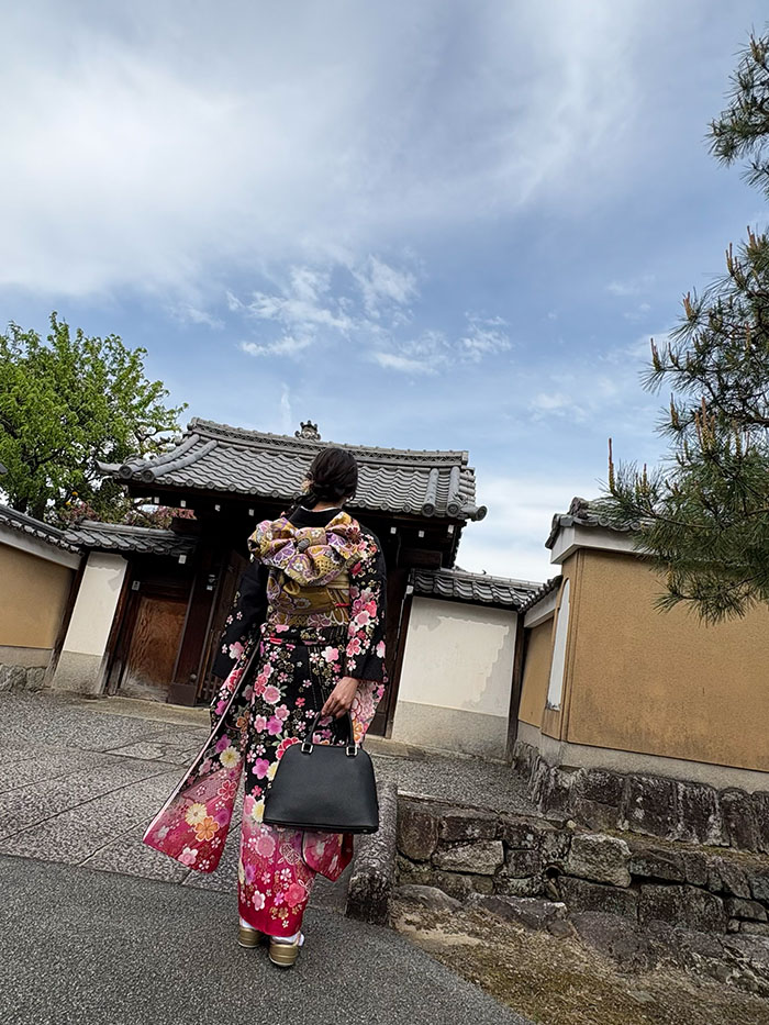 母から娘へ受け継がれるノートルファボリのブランシュ 成人式やセレモニーの記憶とともに