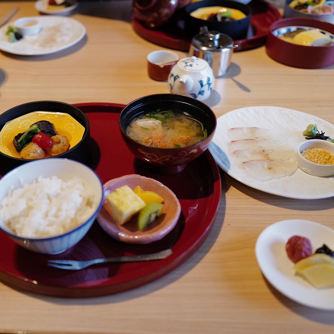鳥羽別邸の和朝食と旅の始まり