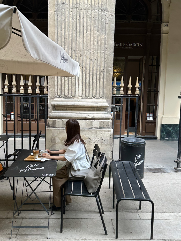 パレロワイヤルのCafé Kitsunéを訪れたパリ旅行
