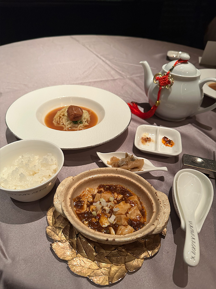 ホテルの中国料理でいただいた肉料理