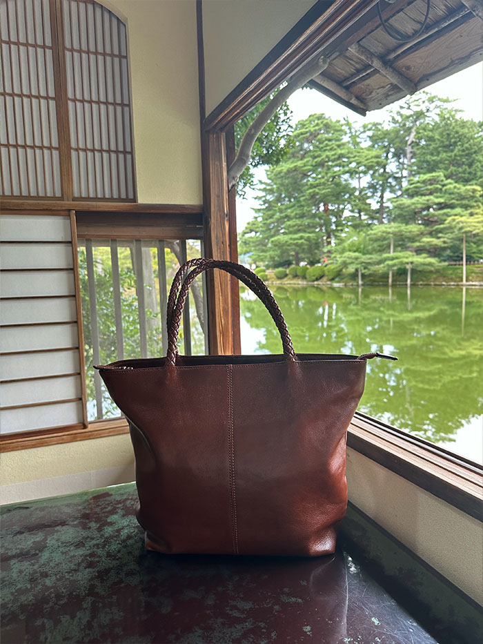 兼六園の庭園を眺めながら過ごす大人の金沢旅行